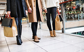 Friends Shopping